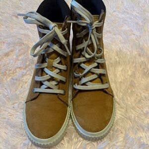 Kids brown suede Timberland boots